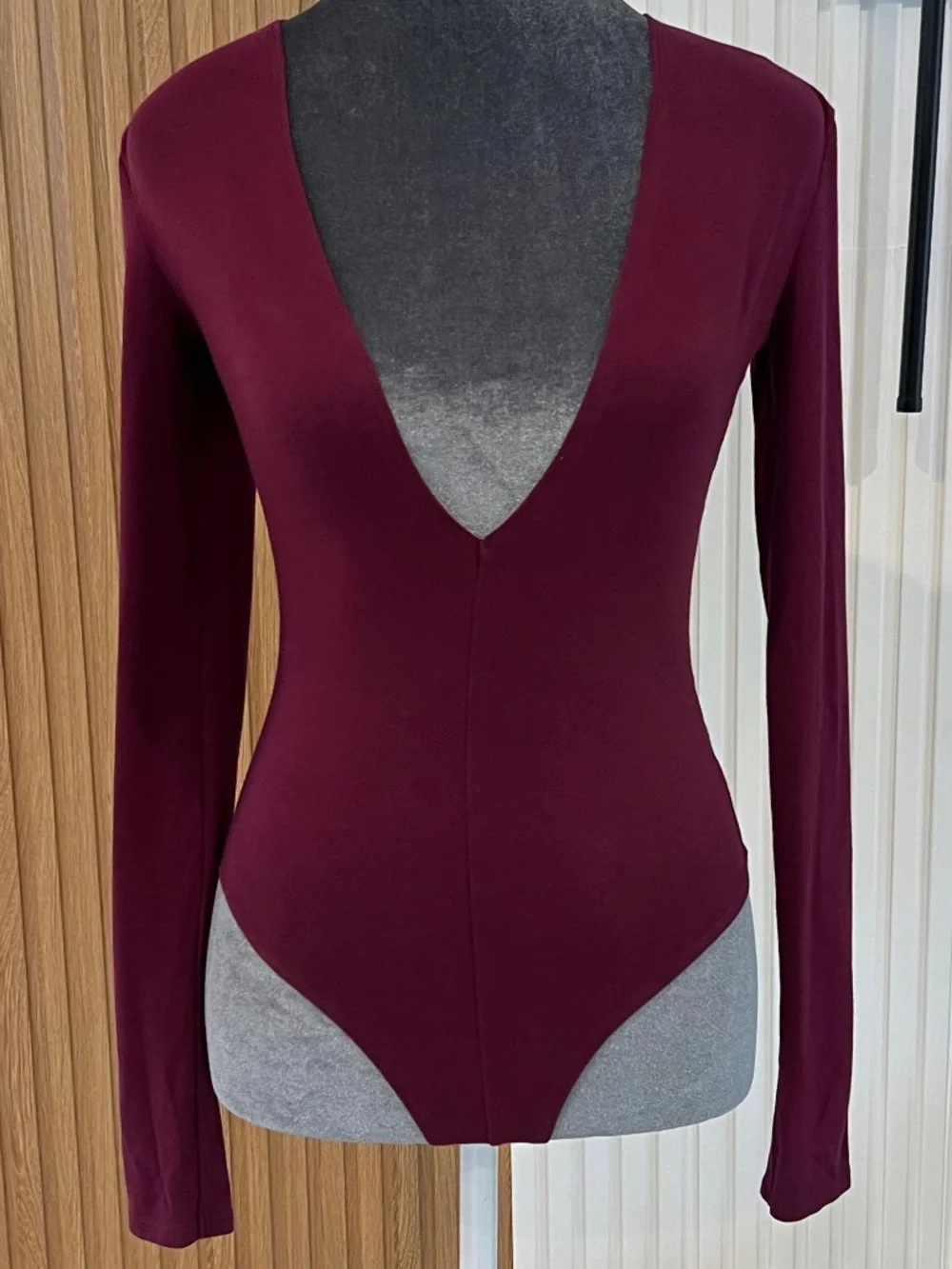 Express One Eleven Burgundy Deep V Bodysuit XS Long Sleeve Fitted Stretch Top
